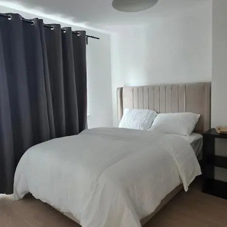 King With En-suite Bathroom